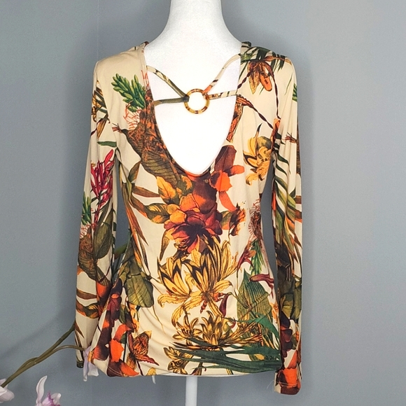 Women's Top - Picture 5 of 6